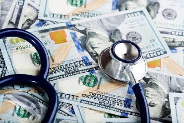 What types of compensation are available in a defective medical device or medication case
